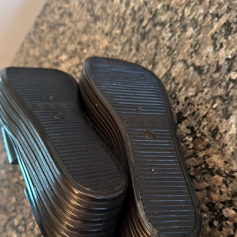 Refresh Black Platform Shoes with Chunky Sole NWOT 8.5